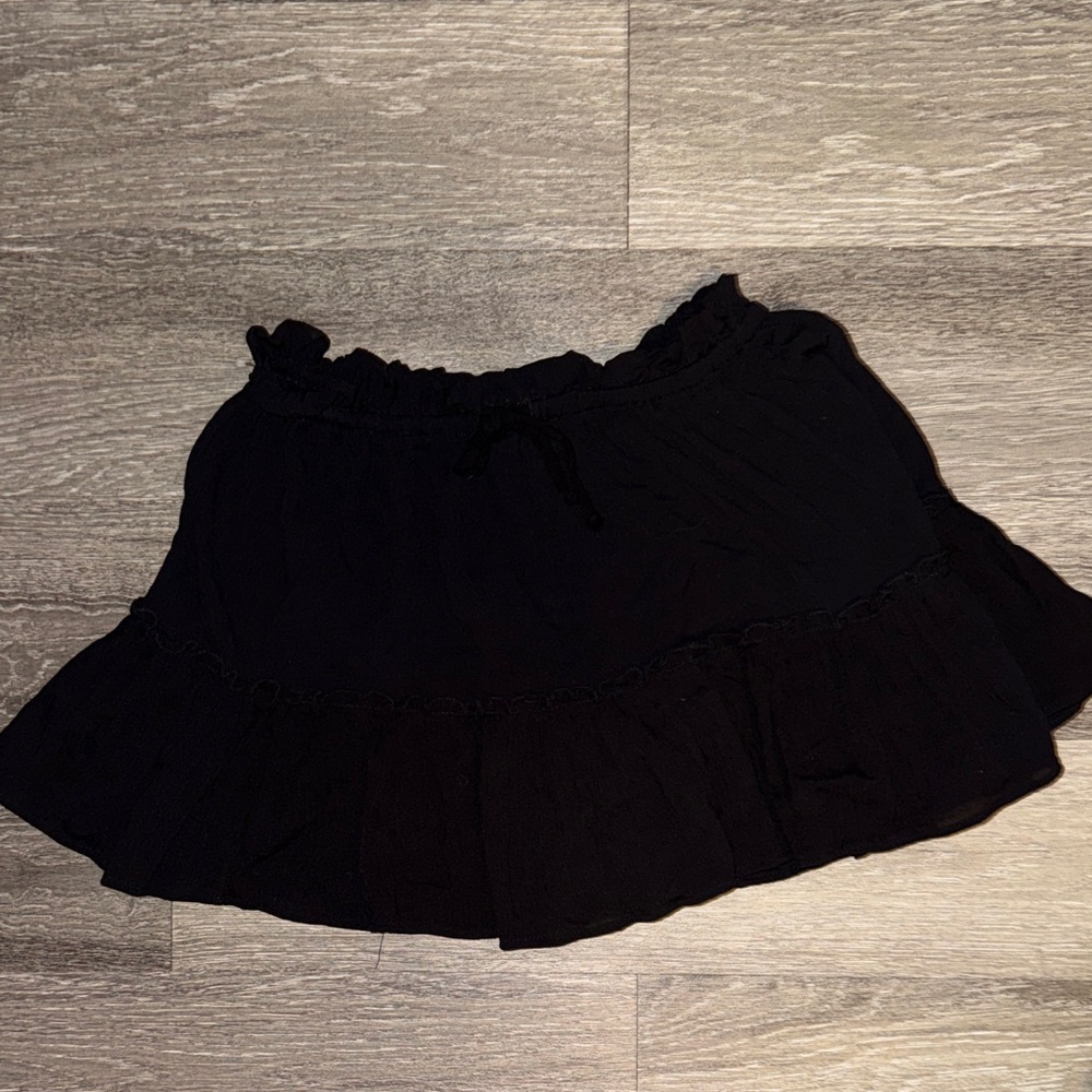 Elan Black Mini Skirt with Ruffle Detail